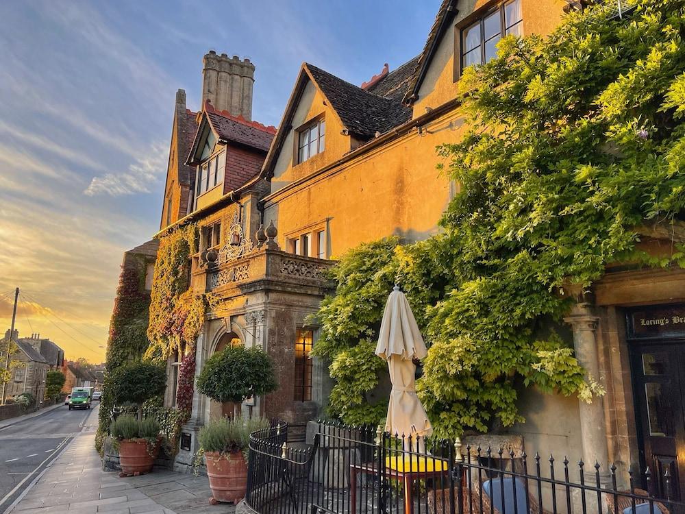 ذا أولد بيل هوتل