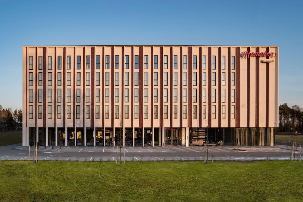 هامبتون باي هيلتون ريجا أيربورت