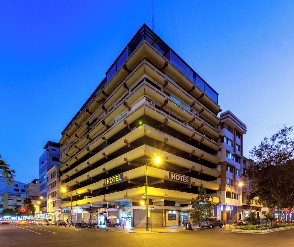 هوتل ماليكون إن