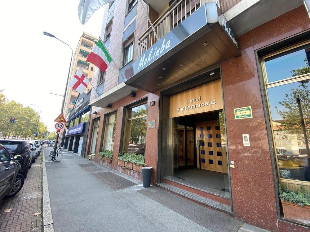 موكينبا هوتلز سانت أمبرويوس