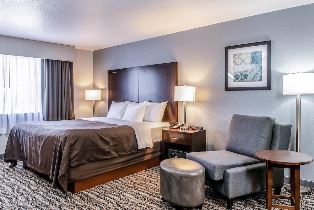 كلاريون هوتل باي همبولدت