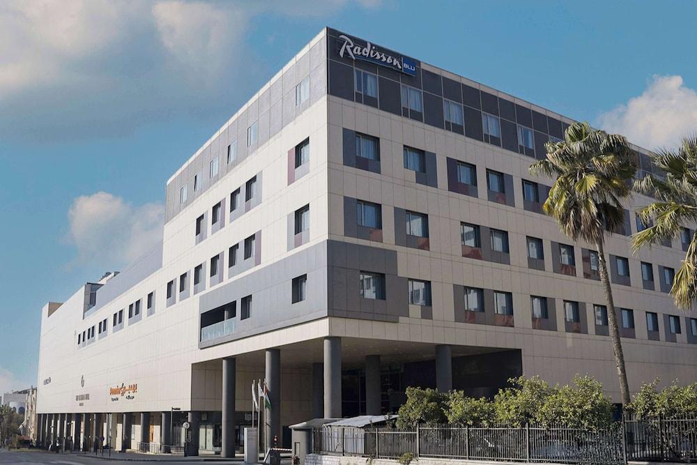 فندق راديسون بلو، عمّان جاليريا مول