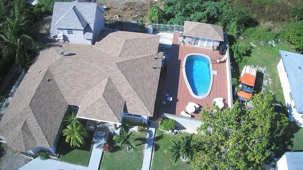 كوكوبلوم ريست إن هايداواي 1