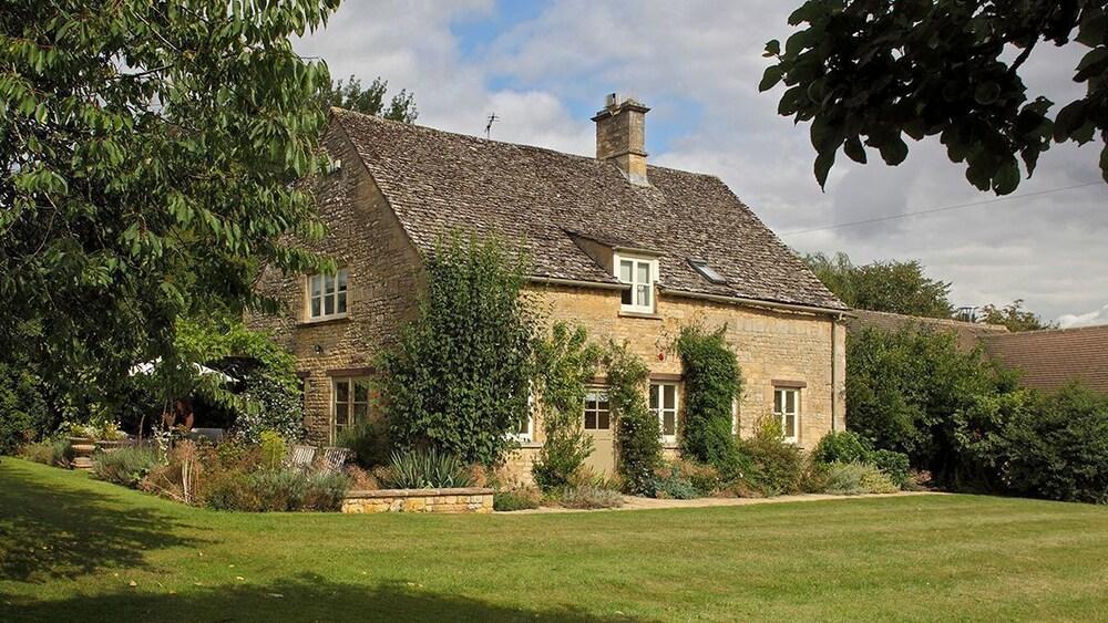 بوكرز كوتيدج