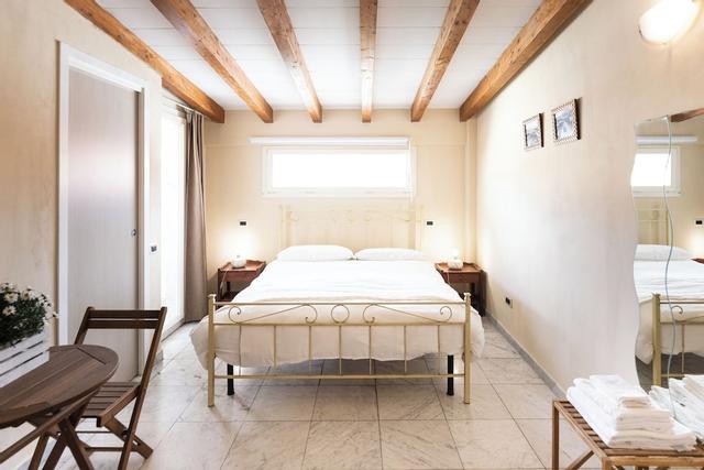 ريزيدنزا مارينا بي آن بي