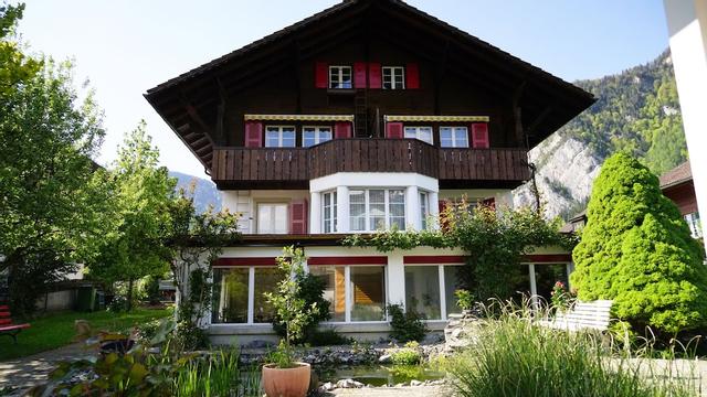 أدفينشر جيست هاوس