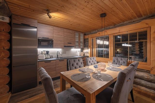 كوكيلي لوج هاوسز فيلا أورورا (بوبولا)