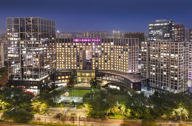 Crowne Plaza Shenzhen Longgang City Centre by IHG