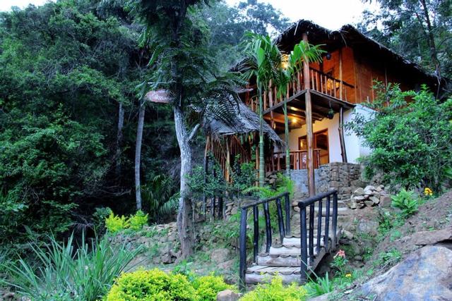 إيلا بامبو كابانا