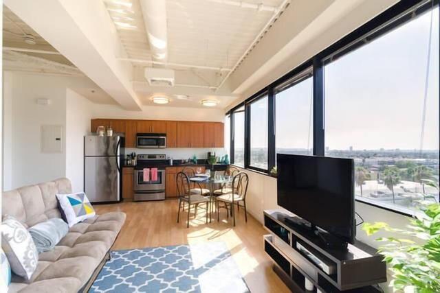 لوكس 0 بدروم ستديو باي سنستاي