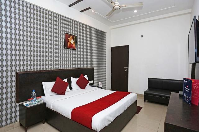 OYO 2862 Hotel Kanha Continental