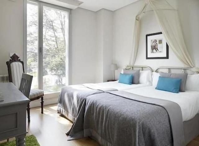 Amara Astoria - Luxury Apartments