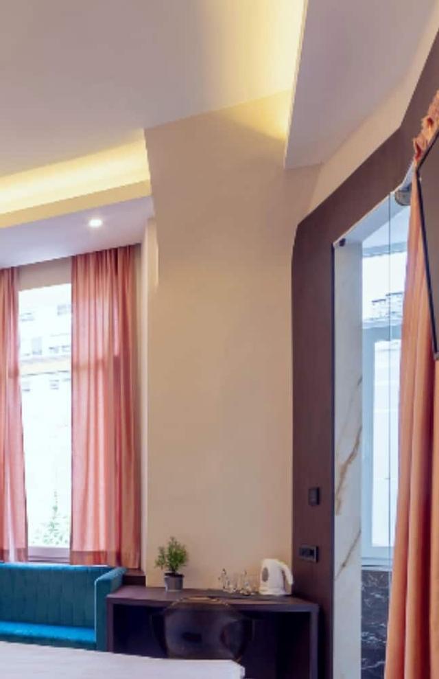 Hotel Center