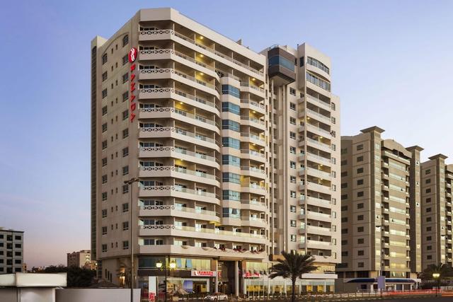 فندق رامادا باي ويندام بيتش عجمان