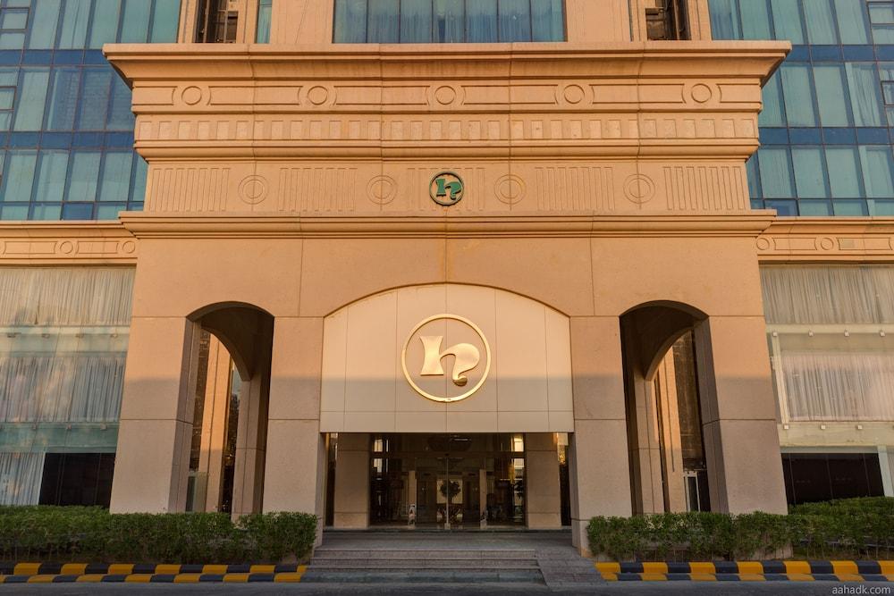 جميع أجنحة فندق هابيتات في الخبر