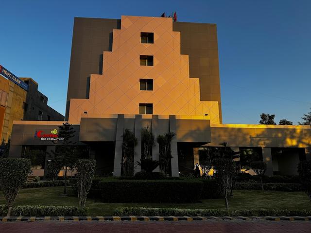 Lords Plaza, Ankleshwar
