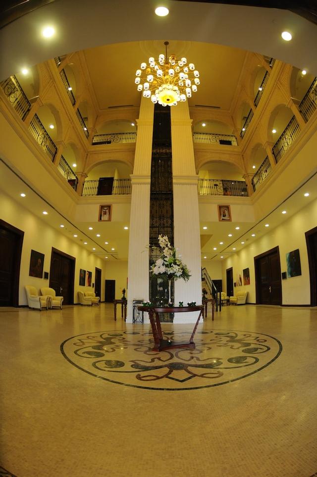 مركز المؤتمرات ورويال سويتس