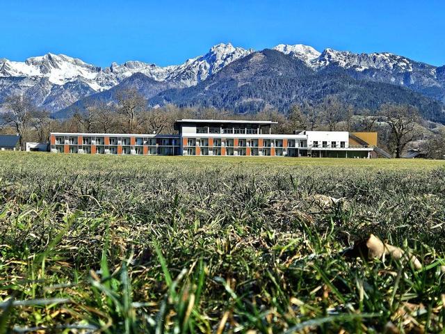 هوتل سبيرودوم أدمونت