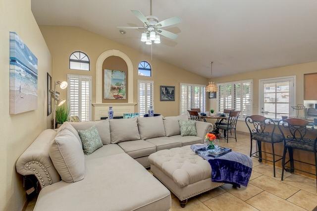 Tempe Fun In the Sun! Split Floorplan With Sparkling Pool! by Redawning