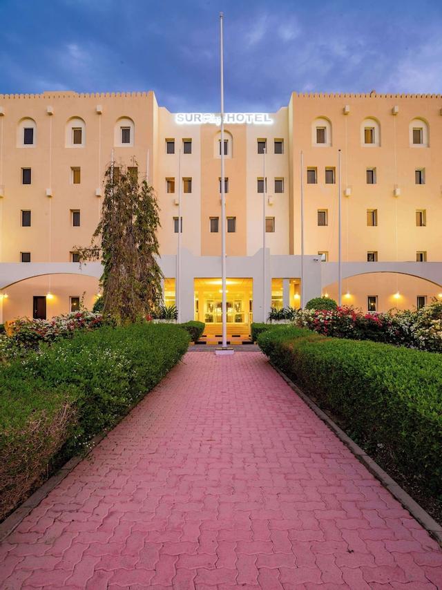 بيست ويسترن صور