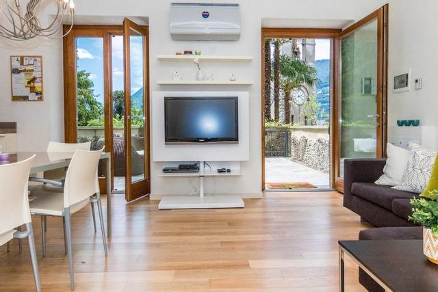 JOIVY Lake Como Waterfall House