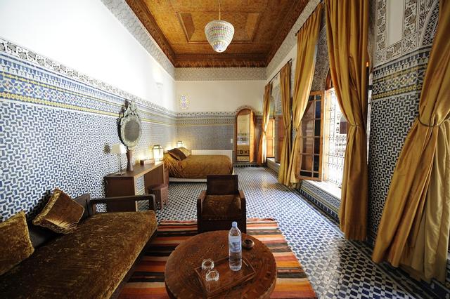 رياض العشرين ياسمينة