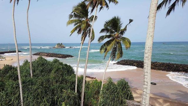 وايت ساند فيلا هيكادووا