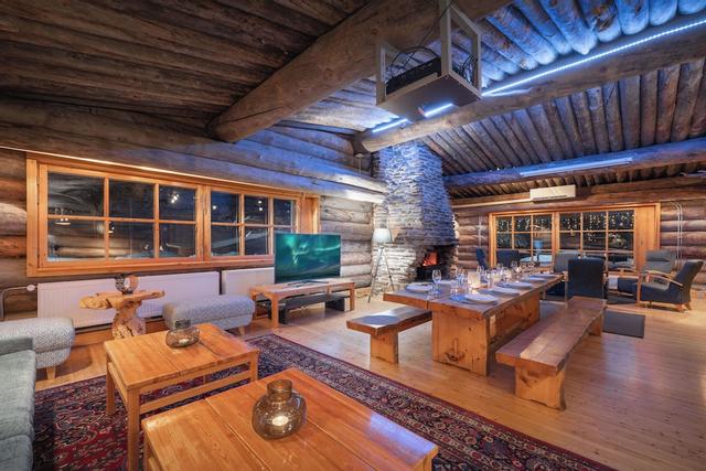 كوكيلي لوج هاوسز أورورا ريزورت