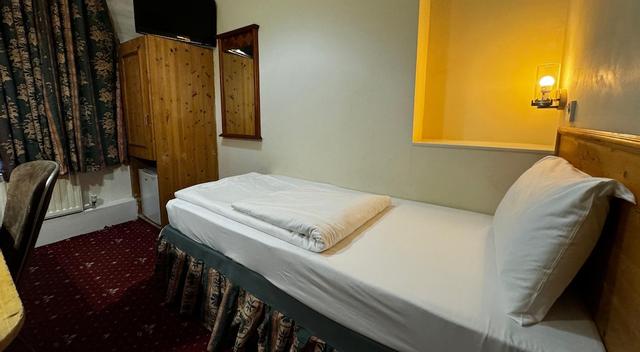 بريدج بارك هوتل