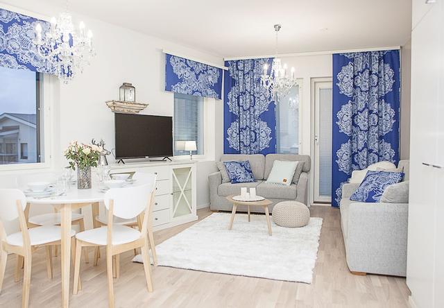 كريستل سويتس 1