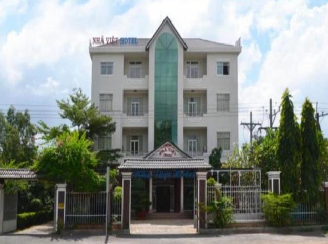 Nha Viet Hotel