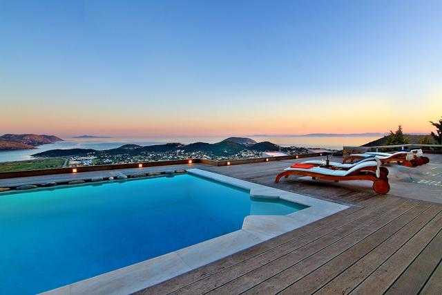 فيلا تايك أوف