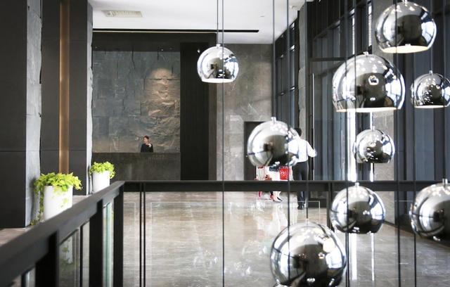 بلاتنيوم هوتل