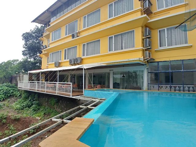 Lake View Resort