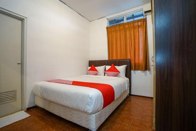 Super OYO 1844 Bravo Residence