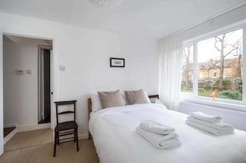 Lovely 2BR Home in South London, 4 Guests
