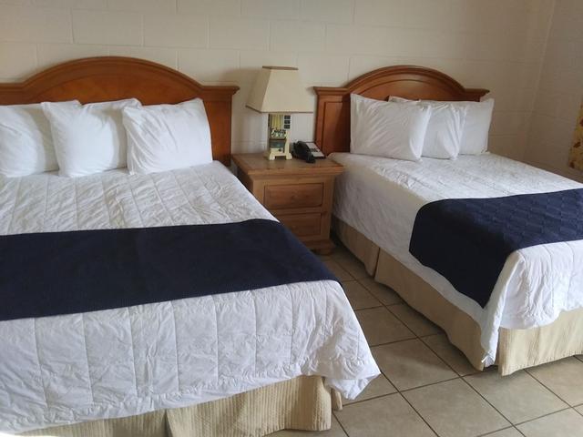 Bay Motel