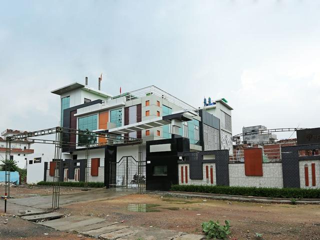 OYO 16639 Hotel Shri Pushpraj