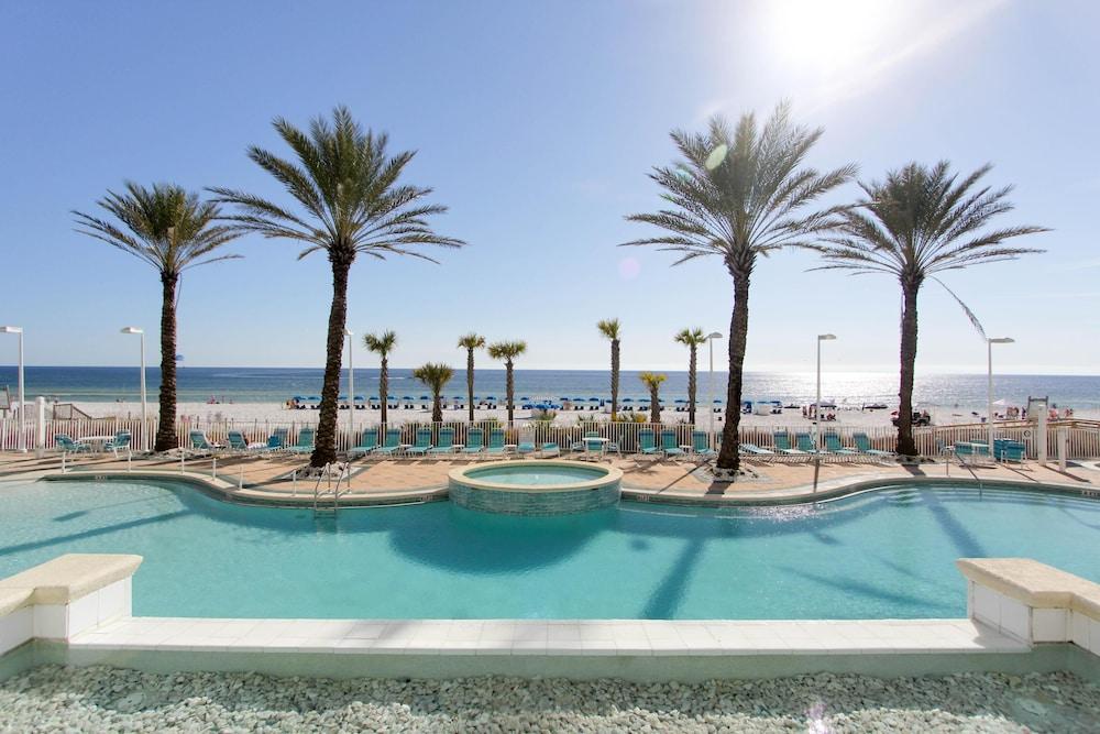 بوردووك بيتش ريزورت باي بوك ثات كوندو