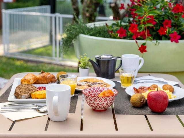 نوفوتل جرينوبل نورد فوريب