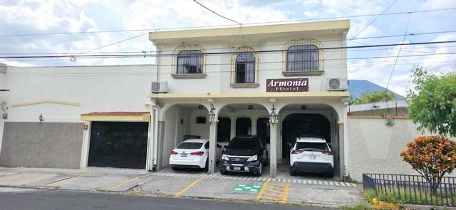 اوتل أرمونيا أوستال