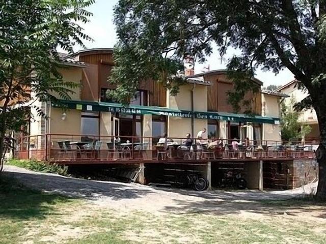 Hostellerie des Lacs
