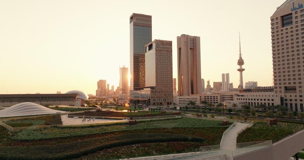 فندق فورسيزونز الكويت في برج الشايع