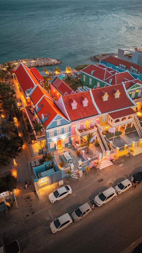 سكوبا لودج آند أوشن سويتس